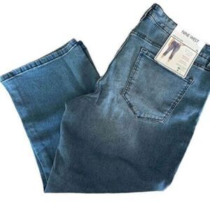 NWT - Nine West Plus Size Women’s Blue Jean Capri Cropped - Size 16